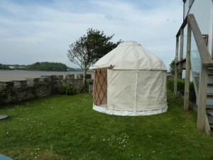 Mini yurt