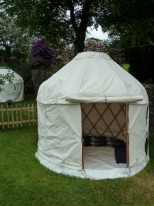 Mini yurt