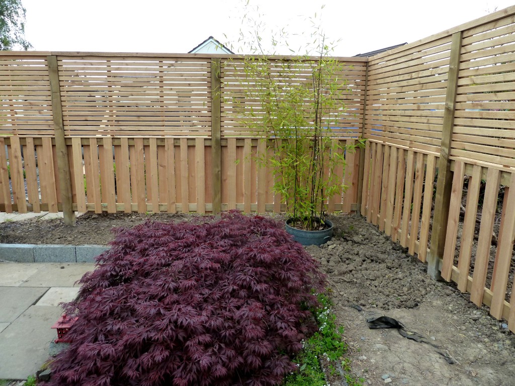 Contemporary bespoke fence for Japanese garden